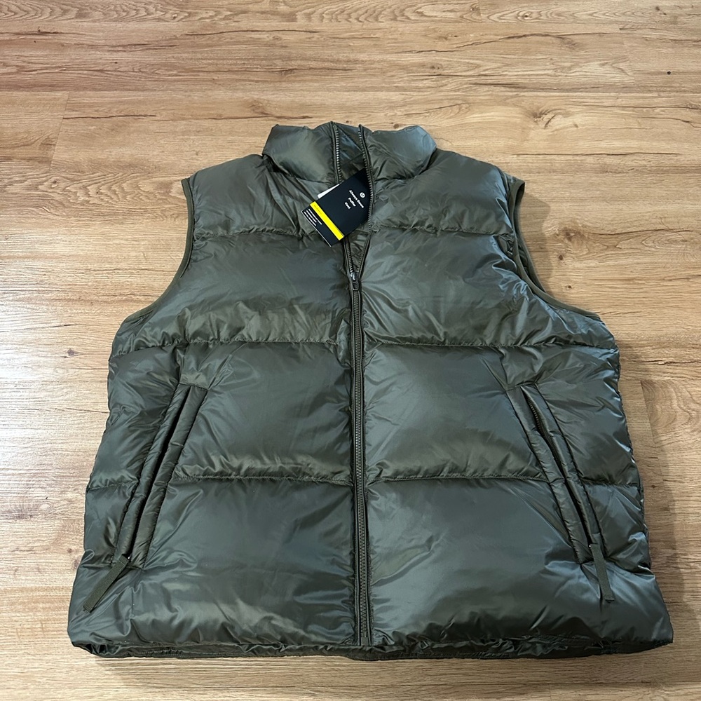 Lululemon Always Down Puffer Vest Mens XL Olive Green LM4ASCS NWT